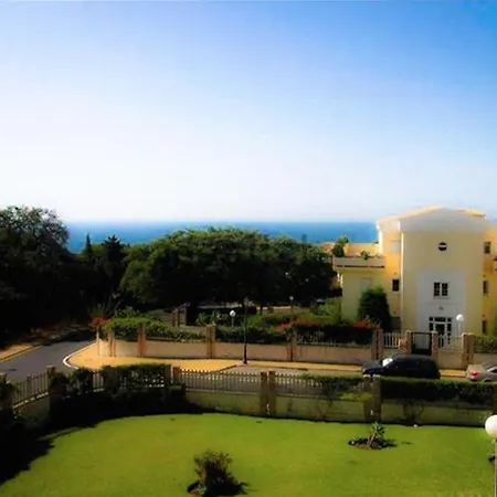 Cabopino, Mimosas Marbella