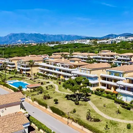 Cabopino, Mimosas