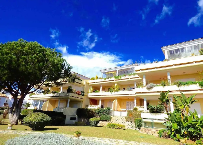 Cabopino, Mimosas