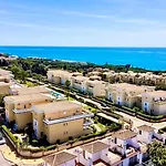 Cabopino, Mimosas Marbella